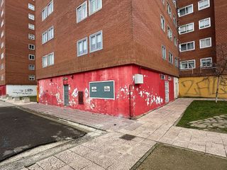 Local comercial en venta en Ave María en Palencia