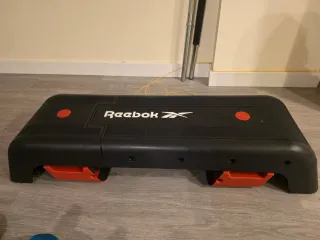 Step Reebok Negro/Rojo