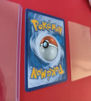 Carta de Pokemon Capitán Pikachu (CBB1C 07)