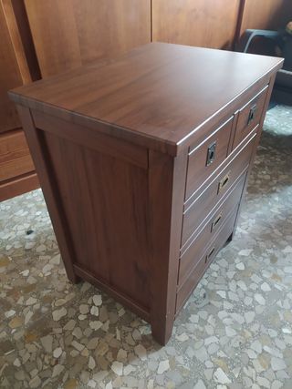 Cómoda y 2 Mesitas de Noche Madera
