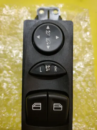 BOTONERA ELEVALUNAS MERCEDES VITO II W639 X4B