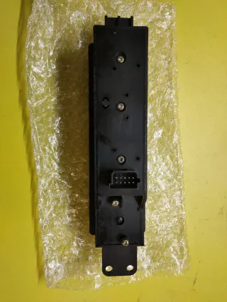 BOTONERA ELEVALUNAS MERCEDES VITO II W639 X4B