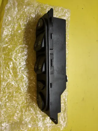 BOTONERA ELEVALUNAS MERCEDES VITO II W639 X4B