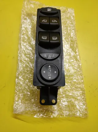 BOTONERA ELEVALUNAS MERCEDES VITO II W639 X4B