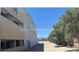 Nave industrial en alquiler en Bunyola