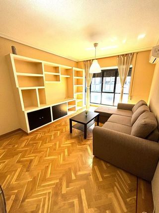 Piso en alquiler en Timón en Madrid