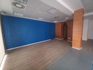 Local comercial en venta en Zona Llombai en Burriana