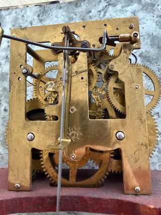 Reloj de pared Anfruns antiguo