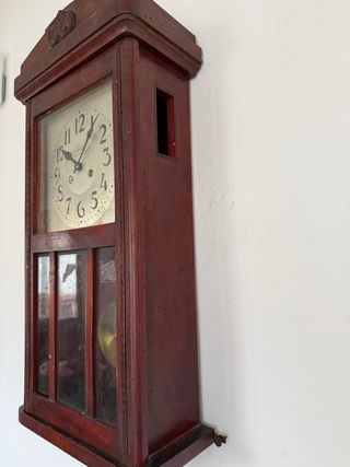 Reloj de pared Anfruns antiguo