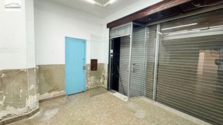 Local comercial en alquiler en Girón - Las Delicias - Tabacalera en Málaga