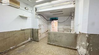 Local comercial en alquiler en Girón - Las Delicias - Tabacalera en Málaga