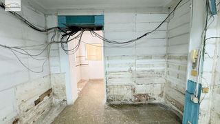 Local comercial en alquiler en Girón - Las Delicias - Tabacalera en Málaga