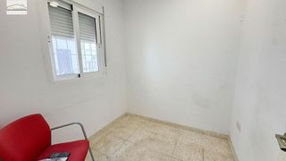 Local comercial en alquiler en Girón - Las Delicias - Tabacalera en Málaga