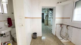 Local comercial en alquiler en Girón - Las Delicias - Tabacalera en Málaga