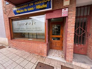 Local comercial en alquiler en Fuentecillas - Universidades en Burgos