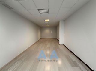 Local comercial en venta en Universidad en Ciudad Real