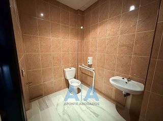 Local comercial en venta en Universidad en Ciudad Real