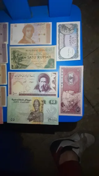 Lote de billetes de Indonesia