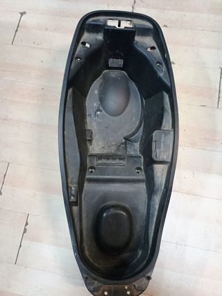 Cofre Portacascos Kymco Super Dink