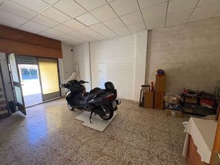 Local comercial en venta en Barrio de Zaidín en Granada