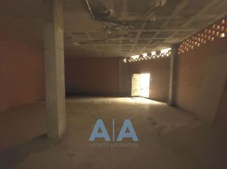 Local comercial en venta en Universidad en Ciudad Real