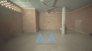 Local comercial en venta en Universidad en Ciudad Real