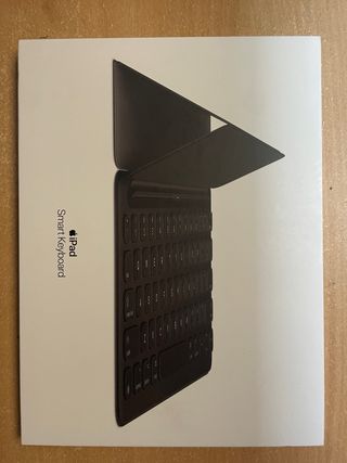Funda y Teclado iPad Air 11” Original Apple Nuevo