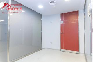 Local comercial en alquiler en Zona Centro en Córdoba