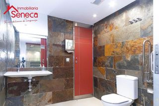 Local comercial en alquiler en Zona Centro en Córdoba