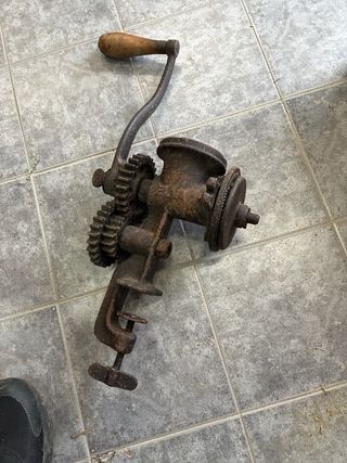 Herramienta antigua de hierro fundido