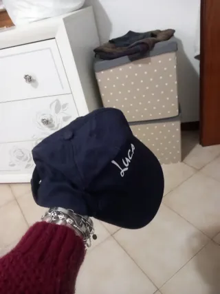 Cappellino blu personalizzato Luca