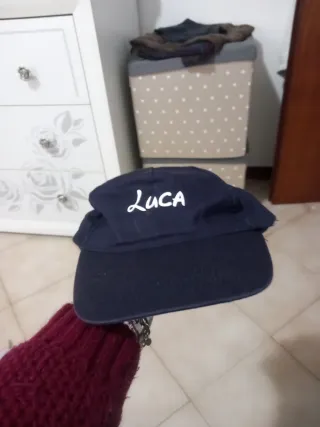 Cappellino blu personalizzato Luca
