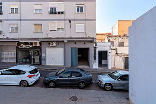 Local comercial en venta en San Luis en Almería