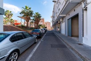 Local comercial en venta en San Luis en Almería