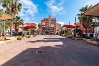 Local comercial en venta en San Luis en Almería