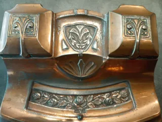 Antico calamaio in rame in lega