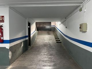 Garaje en venta en Sanfeliu en Hospitalet de Llobregat, L´
