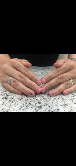 Uñas semipermanente