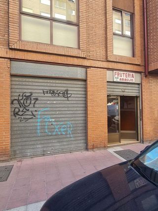 Local comercial en venta en Delicias en Valladolid