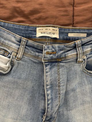 Vaqueros desgastados hombre