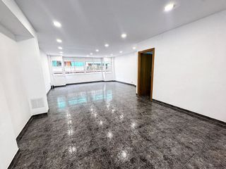 Local comercial en venta en La Salut - Lloreda en Badalona