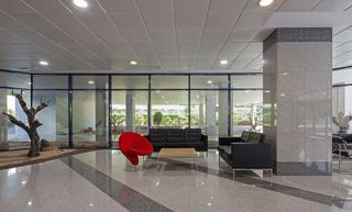 Oficina en alquiler en San Juan Bautista en Madrid