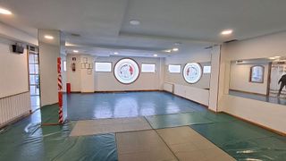 Local comercial en alquiler en Universidad - Los Lirios en Logroño