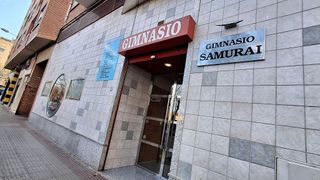 Local comercial en alquiler en Universidad - Los Lirios en Logroño