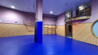 Local comercial en alquiler en Universidad - Los Lirios en Logroño