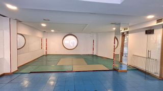 Local comercial en alquiler en Universidad - Los Lirios en Logroño