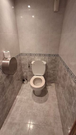 Local comercial en alquiler en Universidad - Los Lirios en Logroño