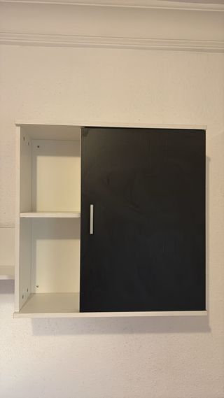 Mueble TV blanco y negro