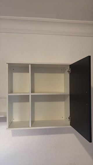 Mueble TV blanco y negro