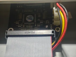 Torre PC Pentium MMX 166MHz Beige